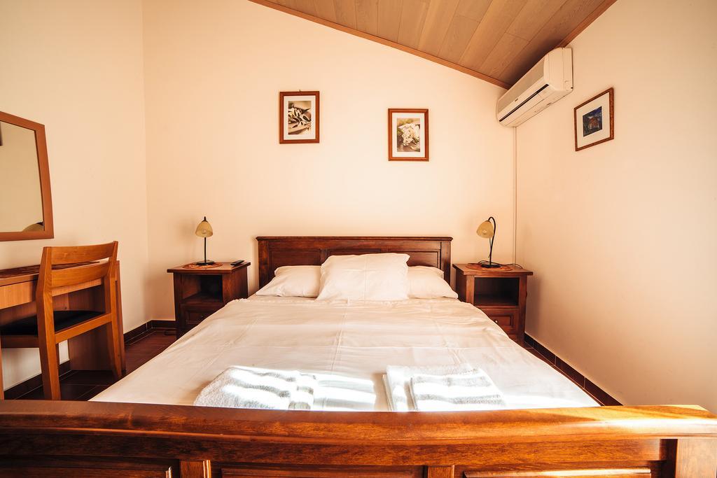 Guest House Sebelj บุดวา ห้อง รูปภาพ